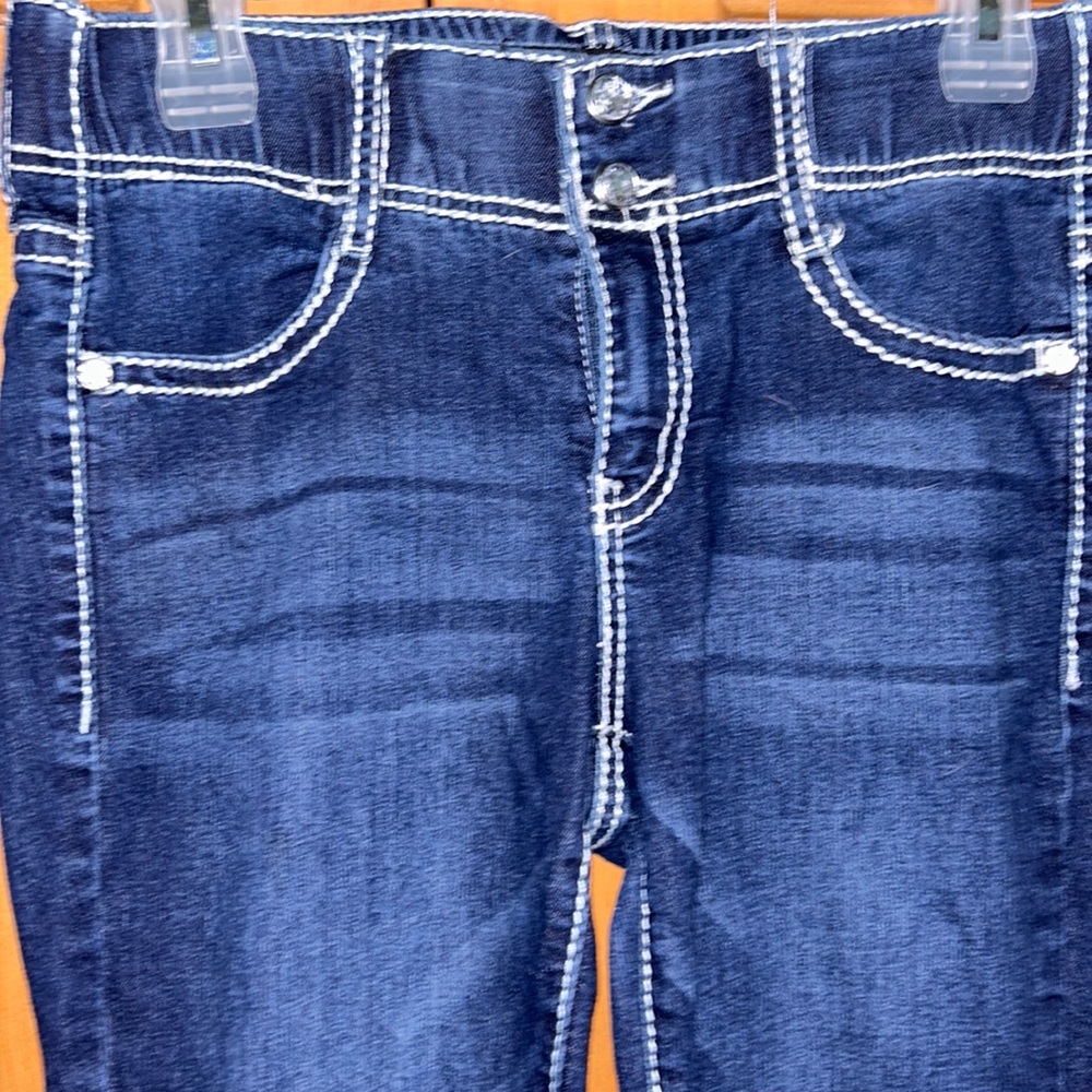 Women’s size 6 bootcut jeans